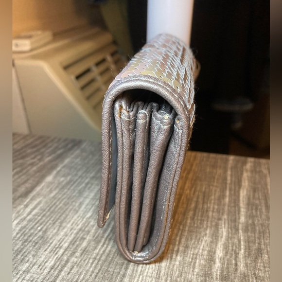 Vintage Coach Silver Sequin wallet wristlet silver w/ dust bag. - Picture 4 of 11